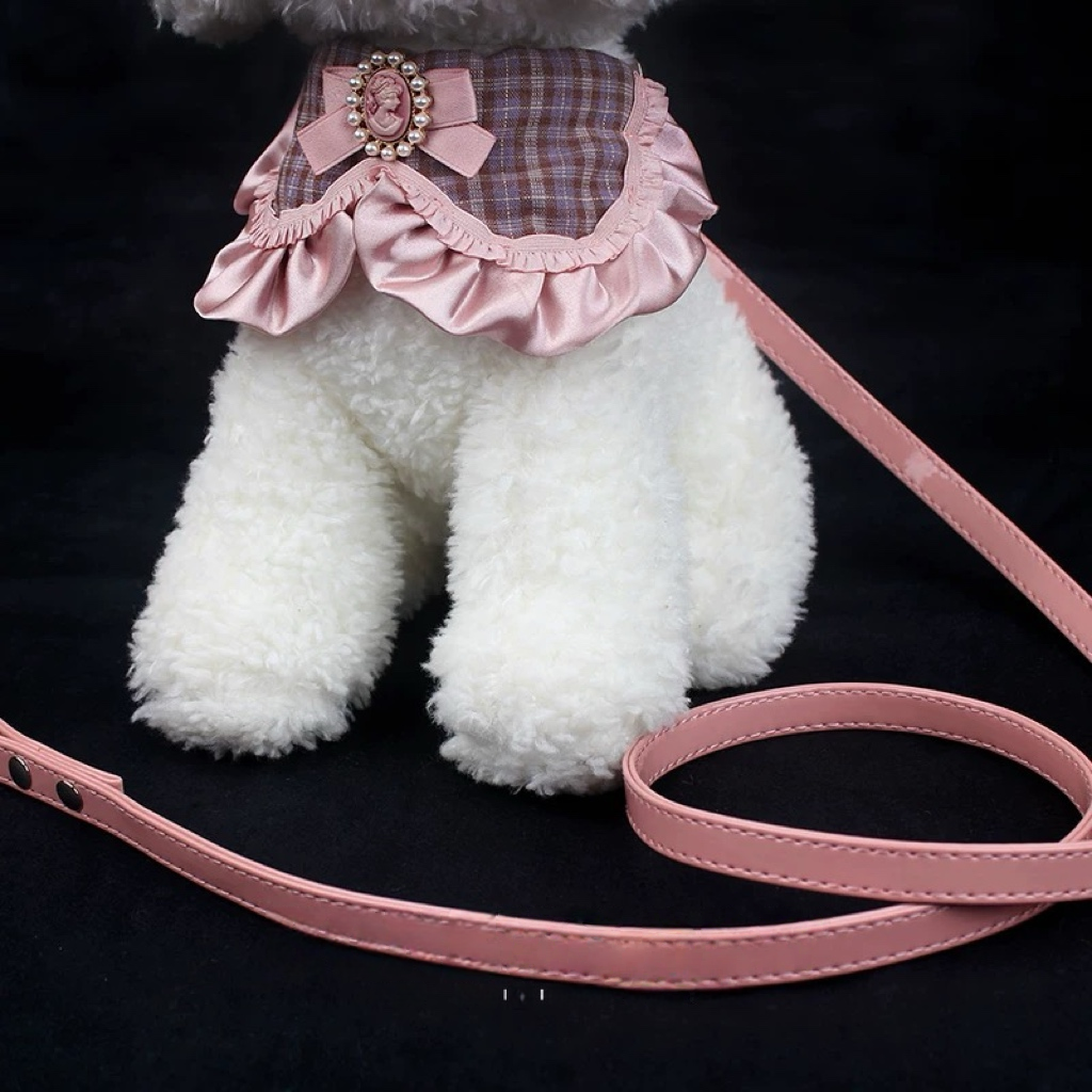 Ruffle & Vintage Cameo Custom Collar