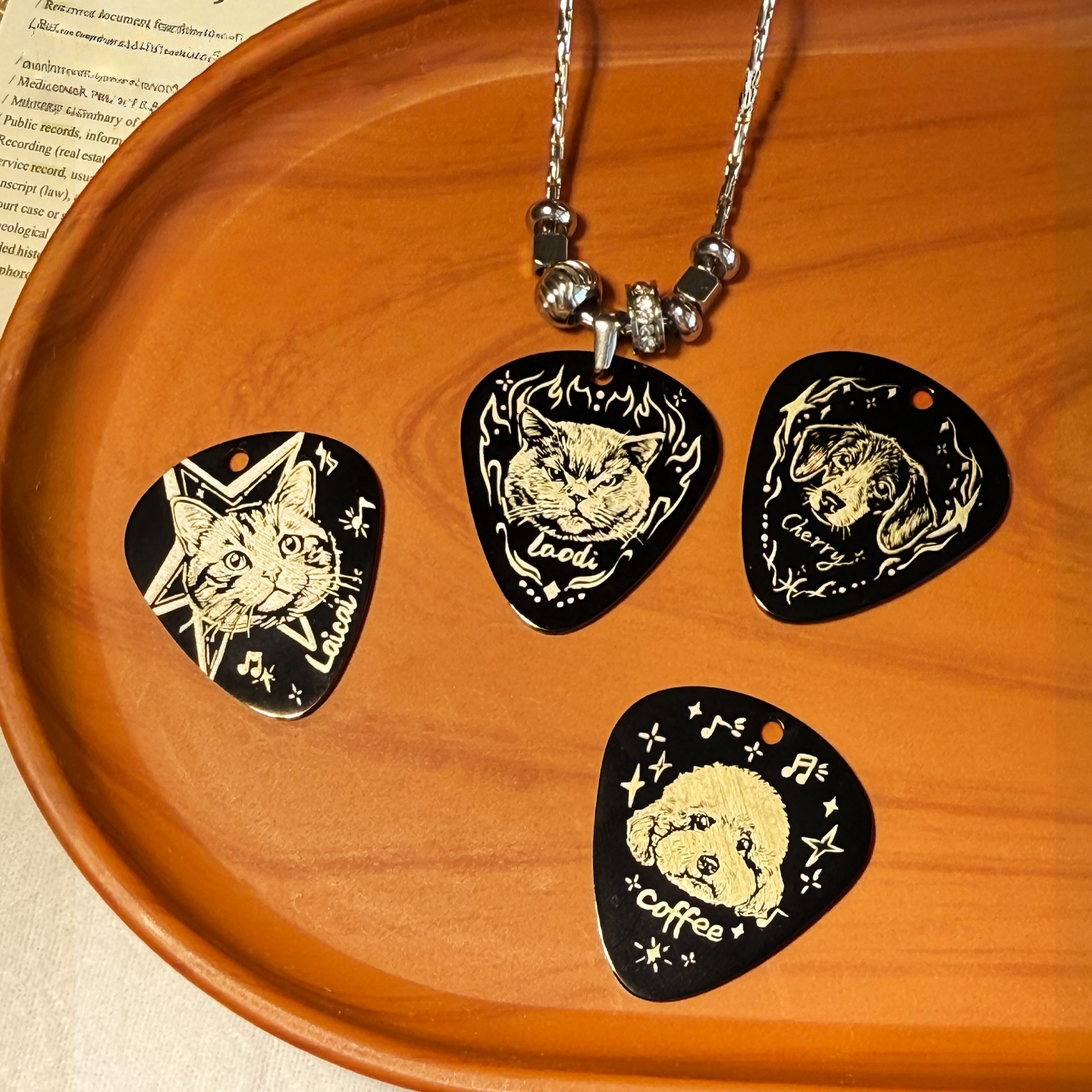 Custom Pet Portrait Guitar Pick Necklace, Titanium Steel Commemorative Pendant